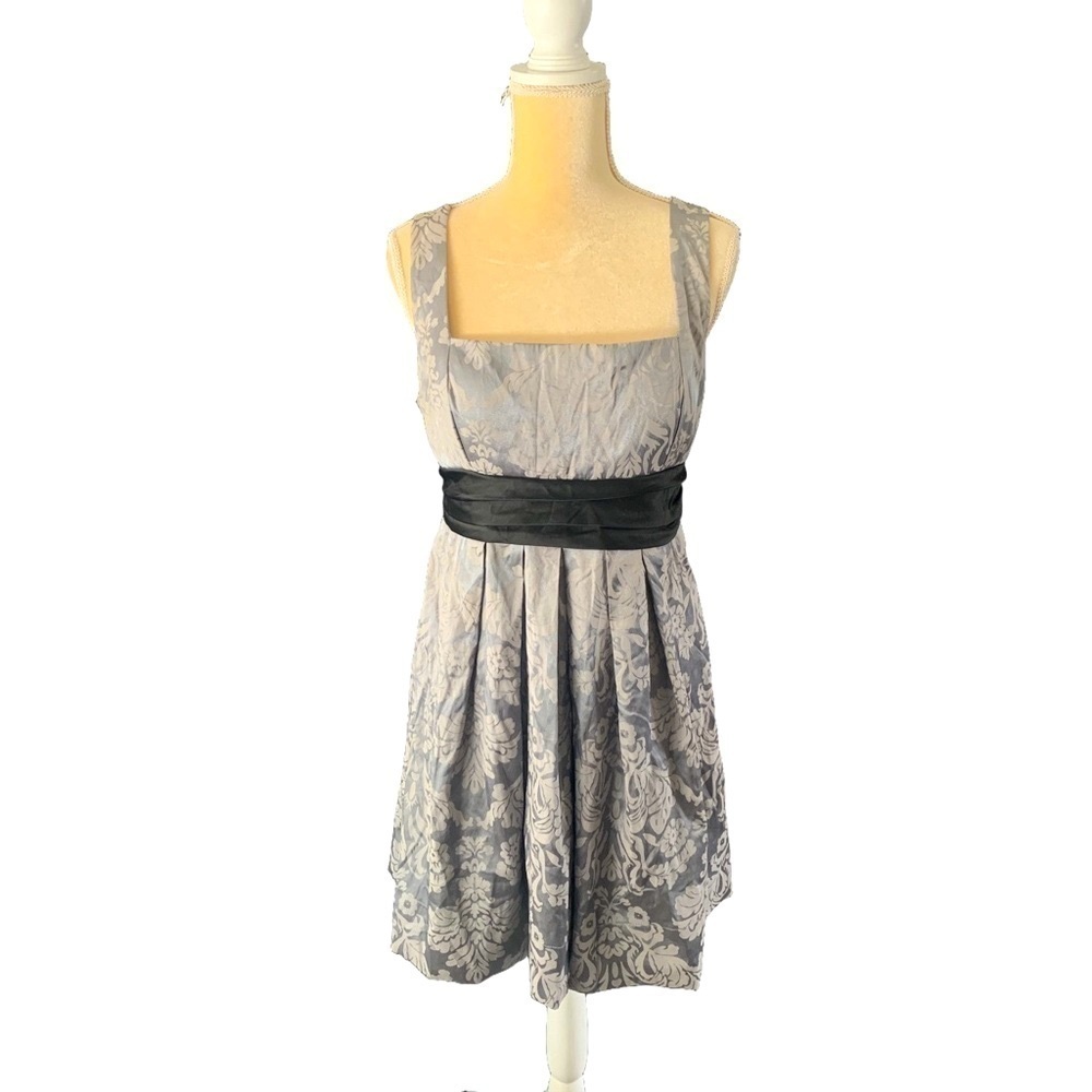 City Triangles Shiny Gray Silver Floral Sleeveless Dress